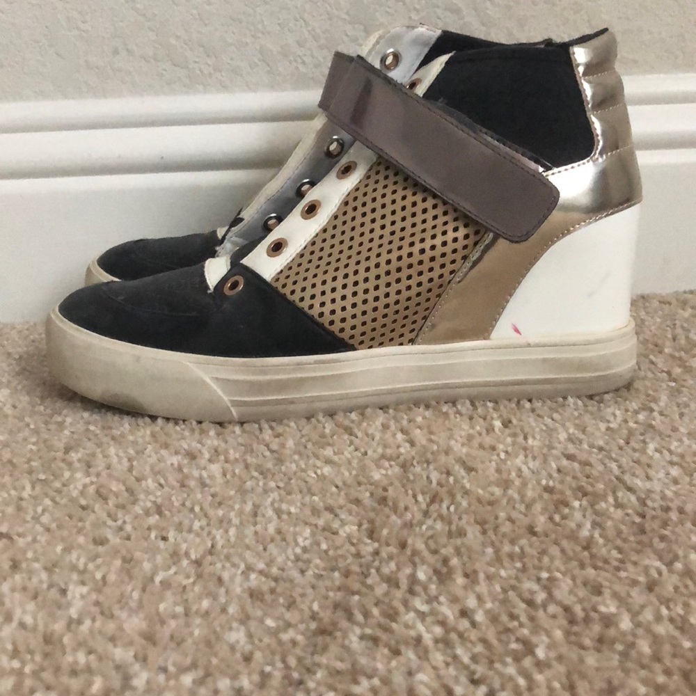 Wedged Guess Sneakers